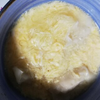 餃子とはるさめと卵の中華スープ